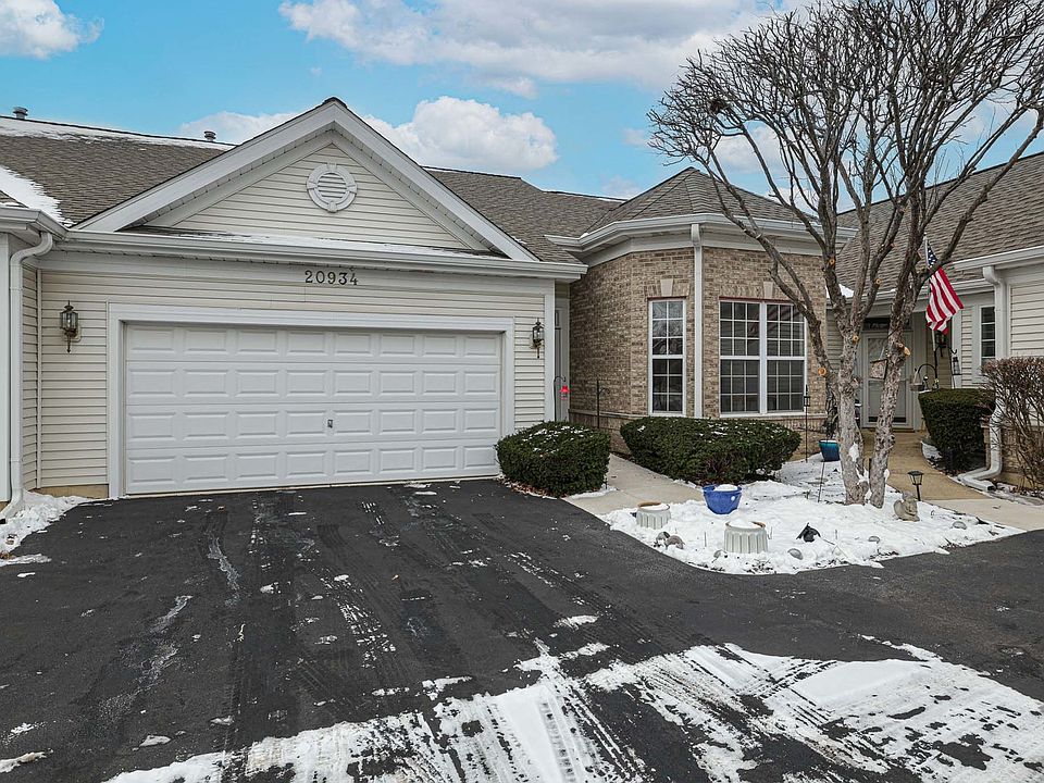 1st image of 20934 W Spruce Ln
