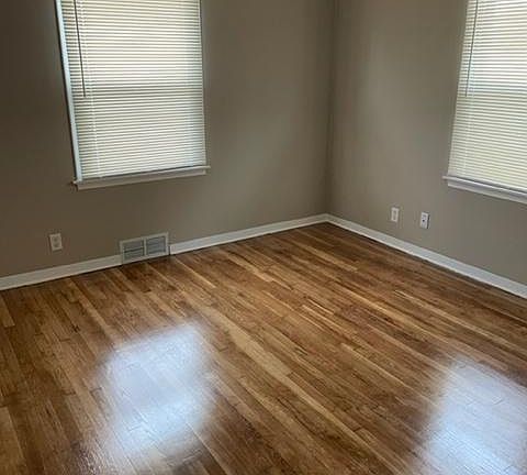 5th image of 1824 N Cotner Blvd