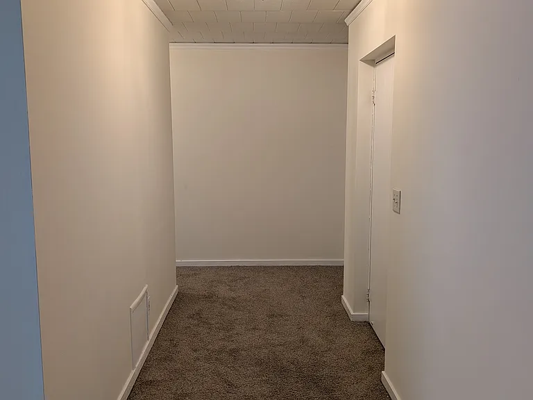 136 Centennial Ave #100 — Photo 4