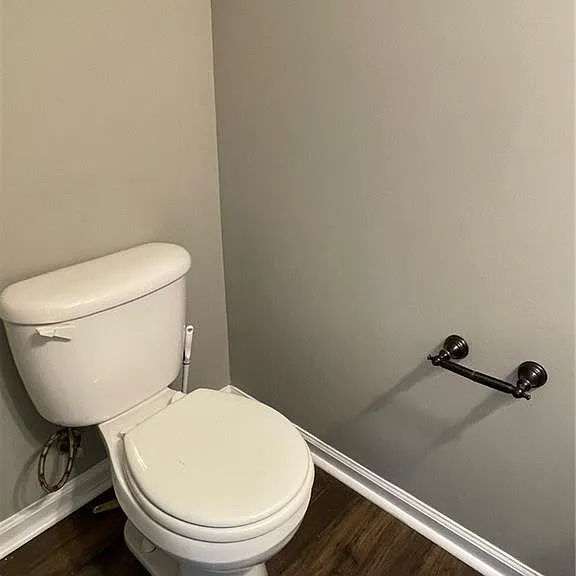 980 Prestwyck Ct — Photo 25