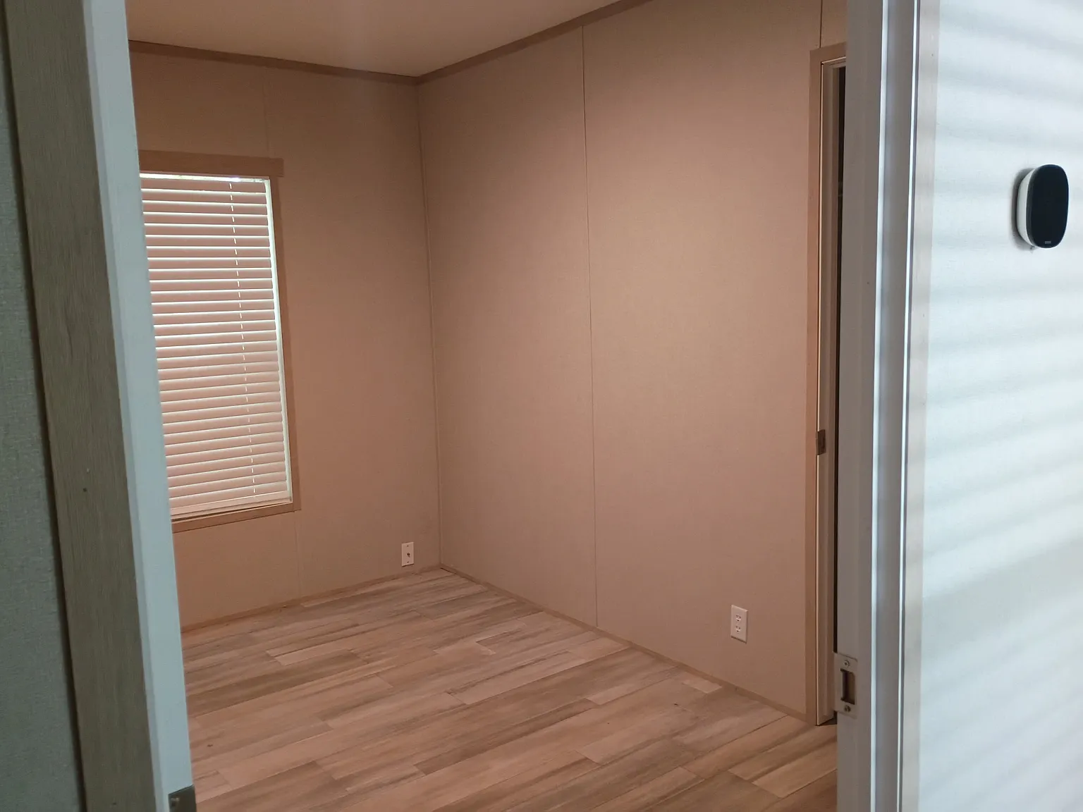 3 bed, 2280 sqft, $1,616 — Photo 1