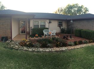 215 Magnolia Ave, Elk City, OK 73644