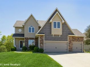 15150 Bryn Mawr Dr, Clive, IA 50325