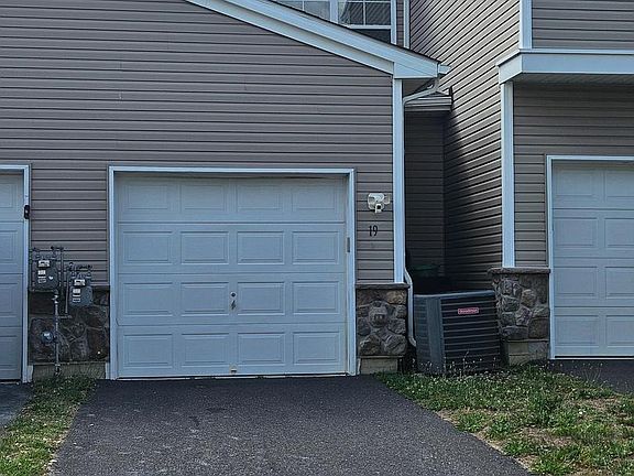 2nd image of 19 Rowand Way E