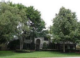 5th image of 302 Fieldcreek Dr