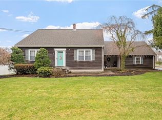 2460 Mendon Rd, Cumberland, RI 02864