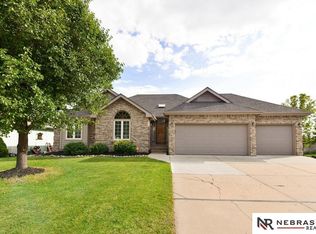 15819 Polk Cir, Omaha, NE 68135