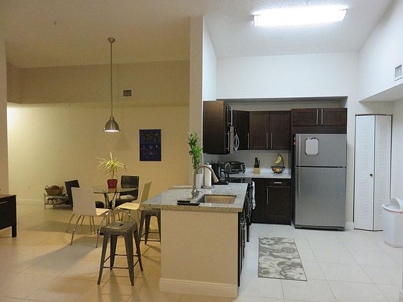 5th image of 6992 SW 39th St APT 207I