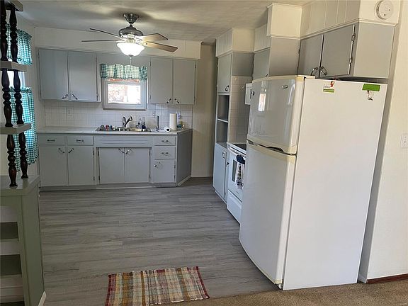 5th image of 510 Dearborn St