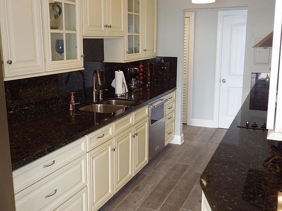 5th image of 79901 Overseas Hwy APT 515