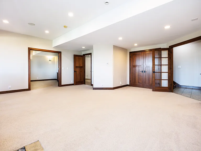 lower level living area