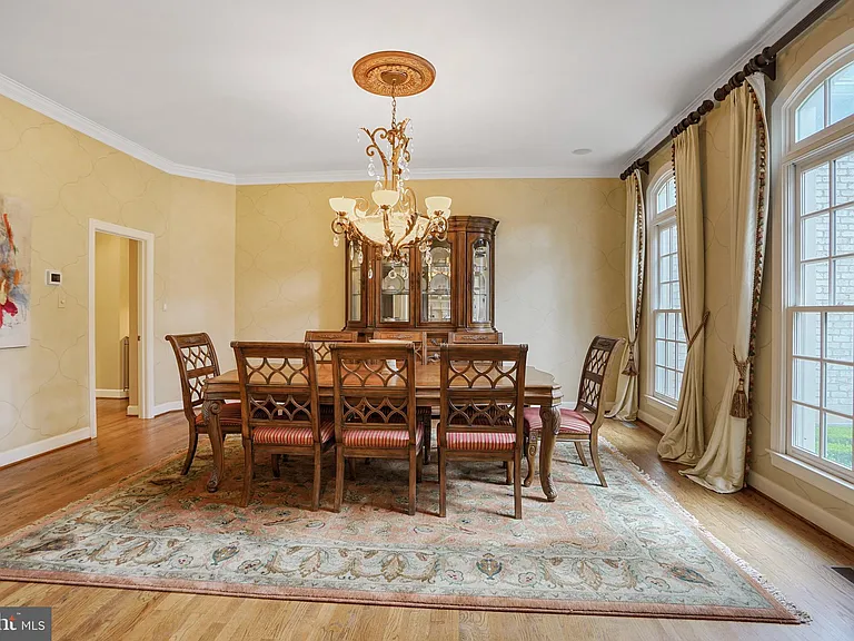 9864 Walker Glen Ct — Photo 117
