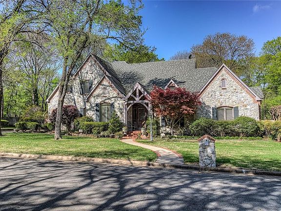 3rd image of 6500 Creekside Dr