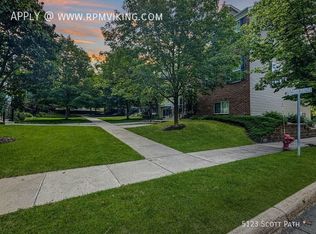 5123 Scott Path, Robbinsdale, MN 55422