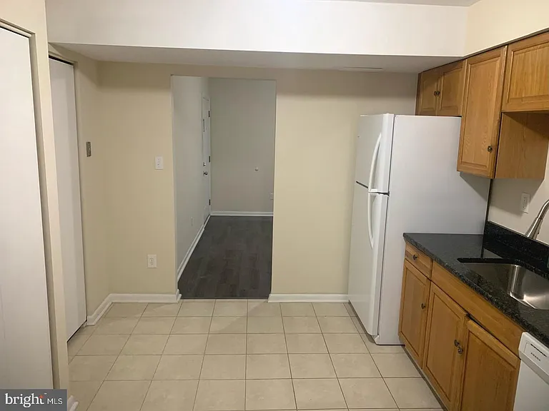 424 Harford St #1 — Photo 8