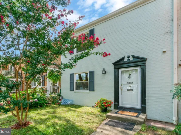 3381 Ardley Ct, Falls Church, VA 22041