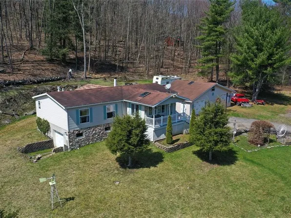 1215 Bush Hill Rd, Hancock, NY 13783