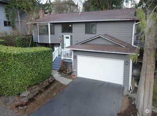 22052 SE 271st Pl, Maple Valley, WA