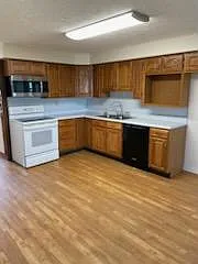 4468 S Bloomingport Rd — Photo 4