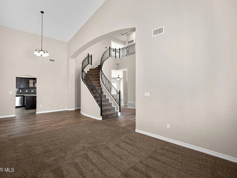 7877 Enchanted View Dr — Photo 7