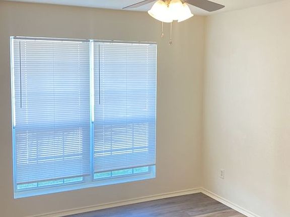 4th image of 4400 Sylvia Dr APT C