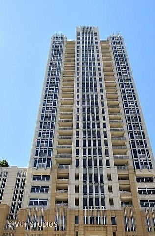 1st image of 1400 S Michigan Ave APT 2003