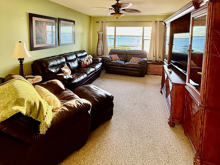 2131 Lakeview Dr #606 — Photo 4