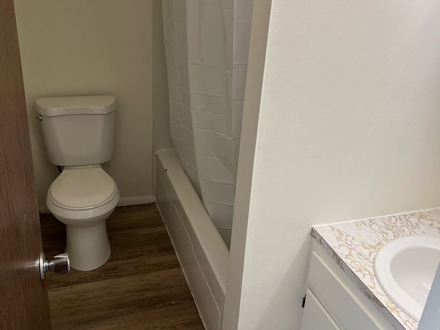 1 bed, $695 — Photo 2