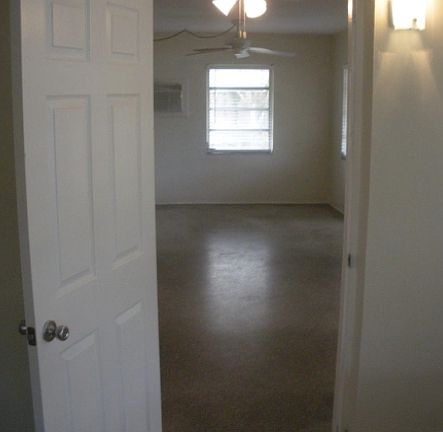 4th image of 1221 N 57th Ave