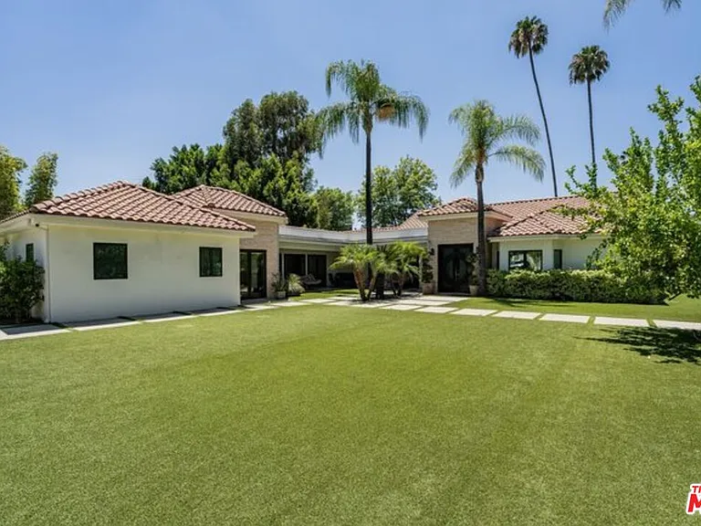 17520 Embassy Dr — Photo 3