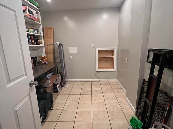 4th image of 749 Valley Hill Estates Ln