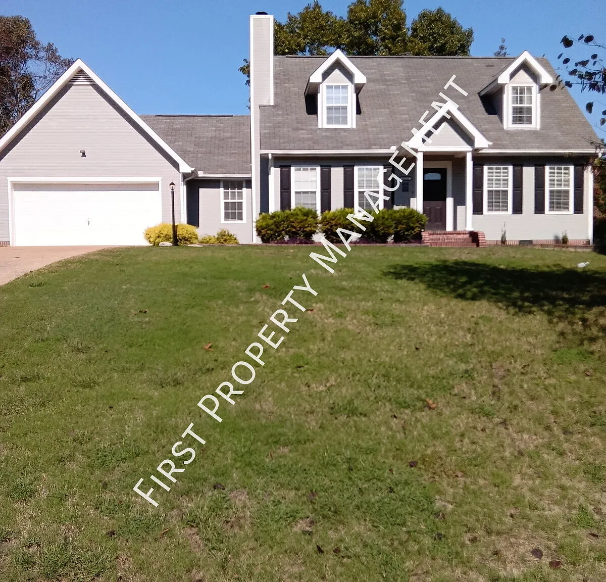 "Charming 3-Bed Retreat with 2.5 Baths in Harrison - Spacious 1600 Sq Ft Haven!" W/ large fenced ... — Photo 1