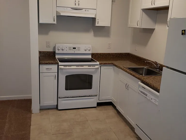 4016 Hoyt Ave #B — Photo 4