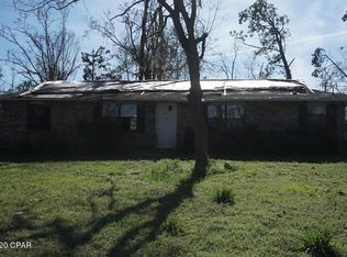 2495 Lakeside Dr, Alford, FL 32420