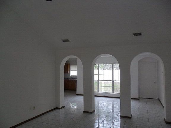 2nd image of 205 Southgate Ave
