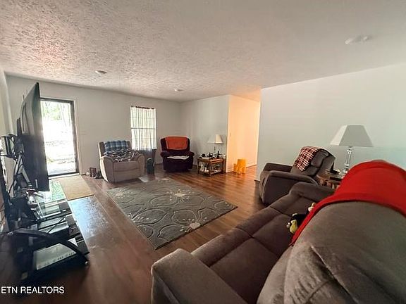 5th image of 549 Yellow Cliff Estates Rd
