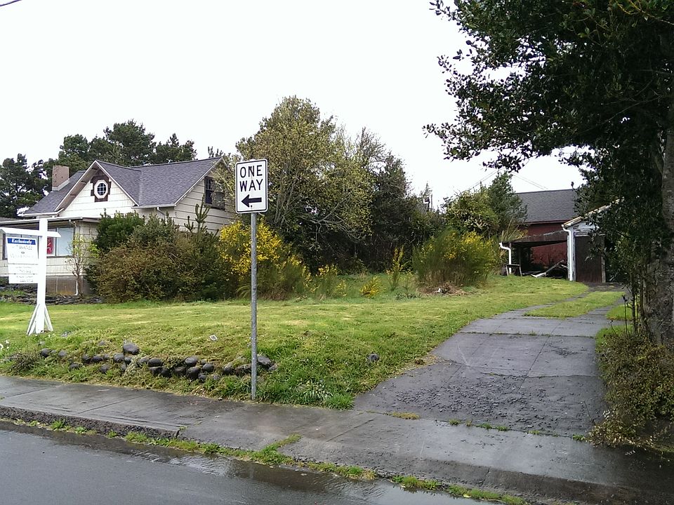 1st image of 262 S Bradley Ave