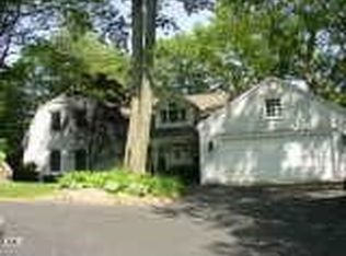 377 Springer Rd, Fairfield, CT 06824