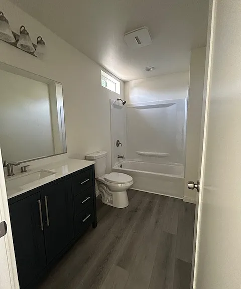 RESTROOM