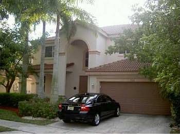 1st image of 936 Lavender Cir