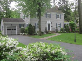 121 Clive St, Edison, NJ 08820