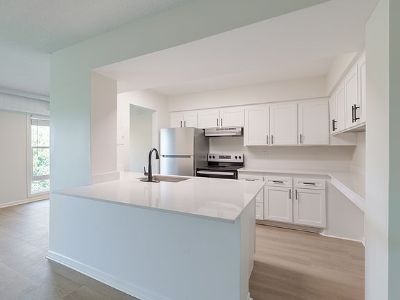4th image of 240 Central Ave N APT 308