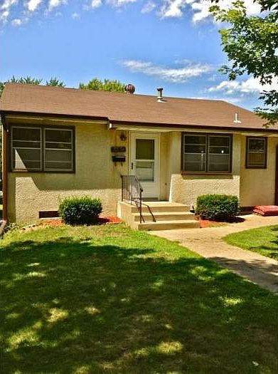 Single family house/walk out