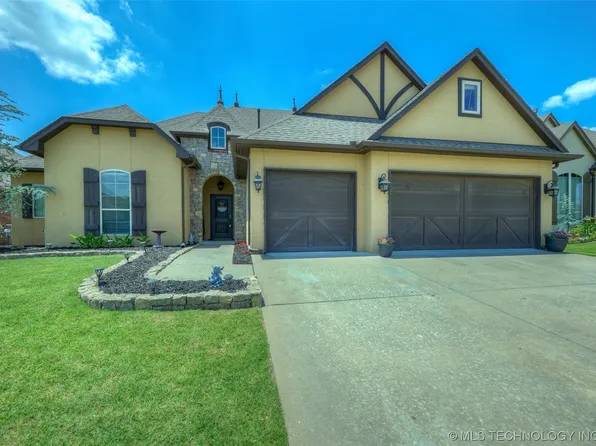 4738 S 166th Pl E, Tulsa, OK 74134