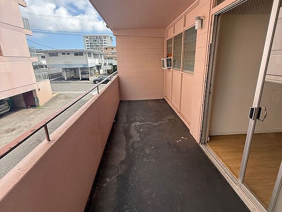 4th image of 1638 Anapuni St #A-m