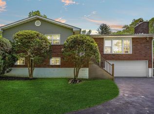 26 Shivertown Rd, New Paltz, NY 12561