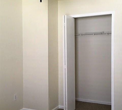 4th image of 2326 Townsquare Dr