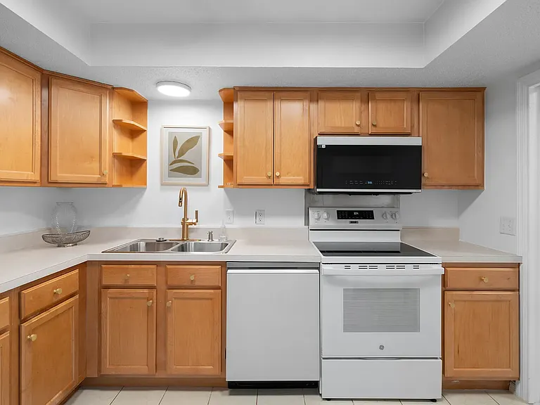 917 Claytonbrook Dr #3 — Photo 23
