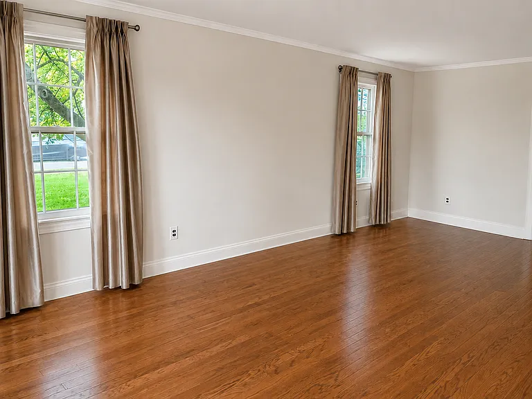 5 Dennison Pl — Photo 17