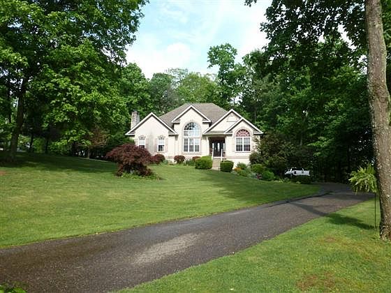 1st image of 47600 Cherry Tree Dr